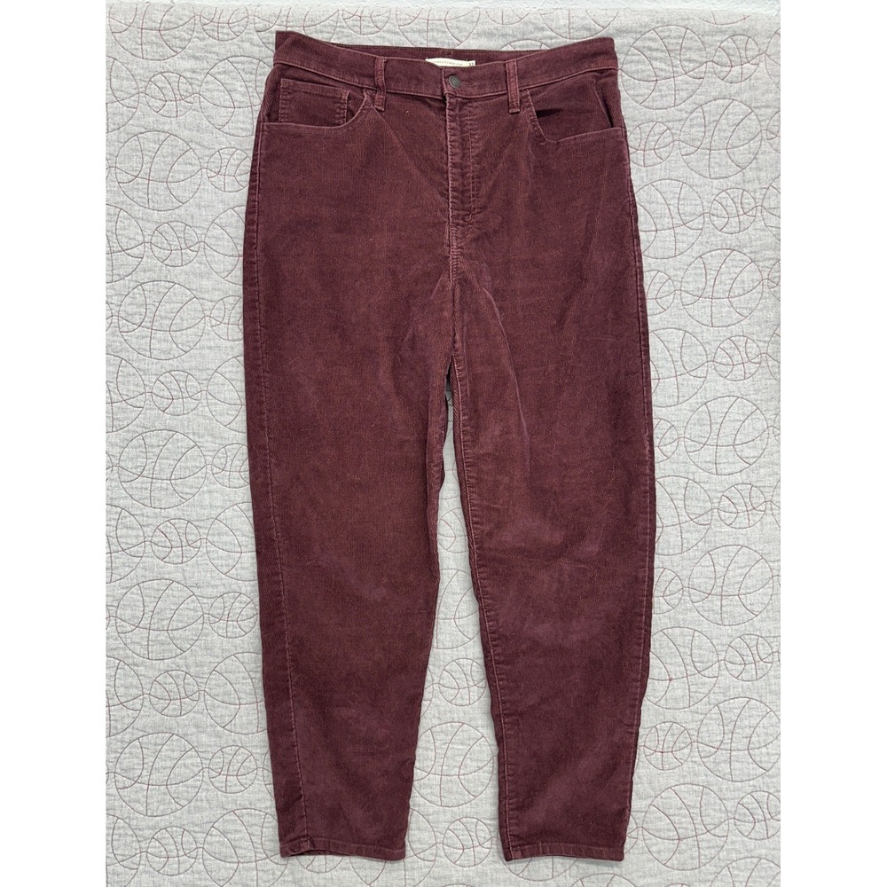 Levi's Mom Jeans Burgundy Corduroy High Waisted / Women's 33
